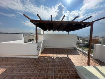 Casa en Venta en Puerta de Hierro Punta Juriquilla
