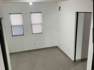 Casa semiamueblada y equipada en Renta  en Cumbre Altta Dominio Cumbres