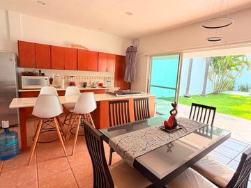 CASA EN OPORTUNIDAD
