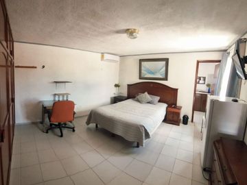 CUARTO AMUEBLADO CON BAÑO PRIVADO Y SERVICIOS INCLUIDOS EN RENTA CERCA DE ZONA DE HOSPITALES