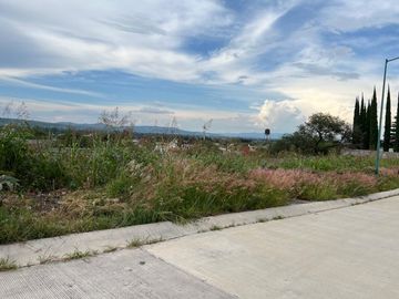 Terreno en Venta en Fraccionamiento Privado, Tarímbaro! 🏡  Construye la casa de tus sueños en un entorno seguro, tranquilo y con excelente ubicación