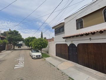 CASA EN VENTA-RECUPERACION BANCARIA Mendelssohn, León