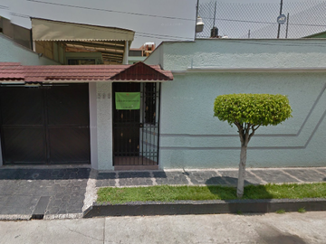 COMPRA Y DISFRUTA, AMPLIA CASA VALLE DEL TEPEYAC CDMX EN VENTA