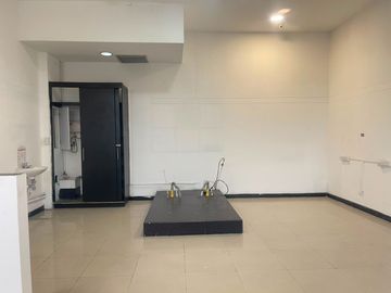 Local en Arriendo en Barrio Colombia, Poblado Medellín Antioquia