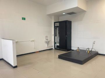 Local en Arriendo en Barrio Colombia, Poblado Medellín Antioquia
