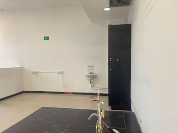 Local en Arriendo en Barrio Colombia, Poblado Medellín Antioquia