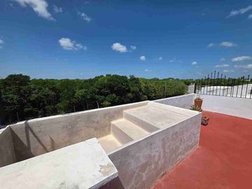 CASA EN RENTA CON ROOFTOP Y PISCINA