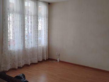 Renta casa muy amplia en Viandas, cerca de Av. Torres, Tecnológico y Tollocan