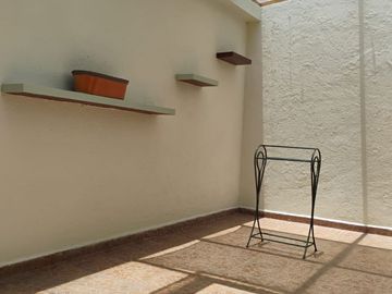 Renta casa muy amplia en Viandas, cerca de Av. Torres, Tecnológico y Tollocan