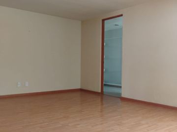 Renta casa muy amplia en Viandas, cerca de Av. Torres, Tecnológico y Tollocan