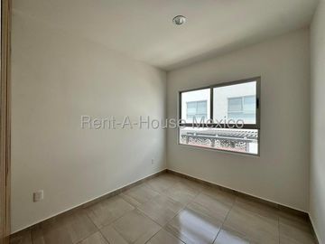 Casa en Renta en Zaru Zakia | 3 Recámaras | Sala de TV | 2.5 baños | Amenidades Exclusivas