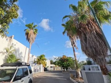 VENTA DE PROPIEDAD EN VILLA MARINO, CANCUN