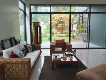 FOR SALE! 450 sqm 4BR Hillsborough Alabang Village Muntinlupa