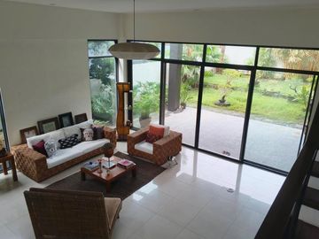 FOR SALE! 450 sqm 4BR Hillsborough Alabang Village Muntinlupa