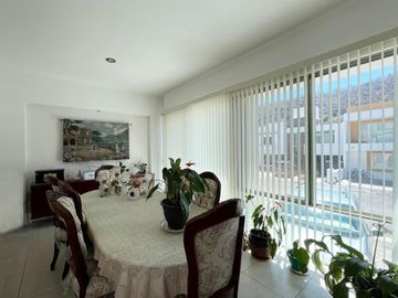 CASA DE UN NIVEL EN VENTA EN FRACCIONAMIENTO PRIVADO PUNTALBA ✨🏡  Vive con la comodidad de una casa de una sola planta