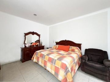 CASA DE UN NIVEL EN VENTA EN FRACCIONAMIENTO PRIVADO PUNTALBA ✨🏡  Vive con la comodidad de una casa de una sola planta