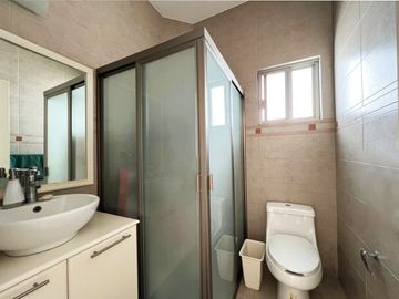 CASA DE UN NIVEL EN VENTA EN FRACCIONAMIENTO PRIVADO PUNTALBA ✨🏡  Vive con la comodidad de una casa de una sola planta