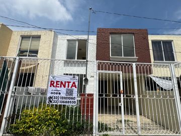 🏡 Casa en Renta en Colli Urbano | Funcionalidad y excelente ubicación
