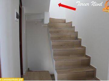 VENDO O ALQUILO TRIPLEX POR URB. ALTOS DE LA MERCED, HUANCAYO
