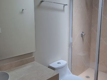 CASA EN RENTA EN LOMAS VIRREYES, CALIMAYA, ESATDO DE MÉXICO