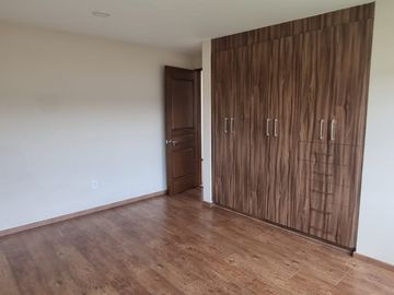 CASA EN RENTA EN LOMAS VIRREYES, CALIMAYA, ESATDO DE MÉXICO