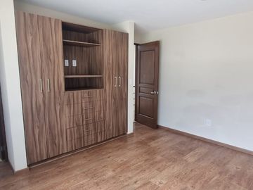 CASA EN RENTA EN LOMAS VIRREYES, CALIMAYA, ESATDO DE MÉXICO