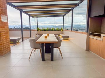 Suite en venta en Edificio Orisoonte, cerca del tranvía | 64,11 m², balcón, parqueadero y bodega