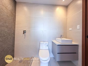 Suite en venta en Edificio Orisoonte, cerca del tranvía | 64,11 m², balcón, parqueadero y bodega