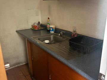 VENDO OFICINA EN PLANTA BAJA EN JARDINES DEL PEDREGAL DE SAN ANGEL
