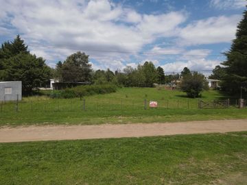 POTRERO DE GARAY-TERRENO CON 40 MTS SOBRE AV MALVINAS- TOTAL 1.641 M2 – CON ESCRITURA Y SERVICIOS – CORDOBA