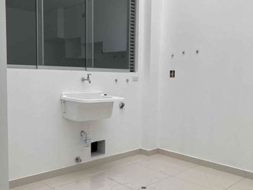 DEPARTAMENTO DE ESTRENO EN LA MEJOR ZONA DE SALAMANCA