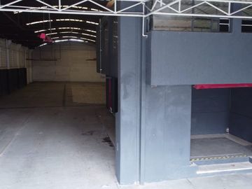Bodega Comercial sobre 31 Poniente a 5 Minutos de Angelópolis