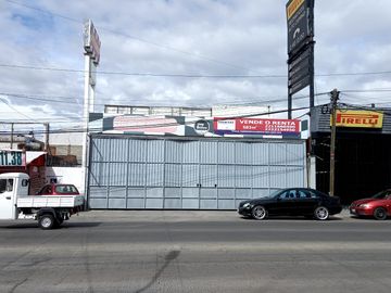 Bodega Comercial sobre 31 Poniente a 5 Minutos de Angelópolis