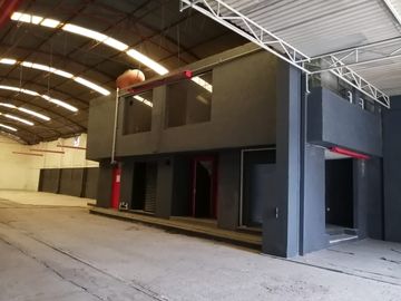 Bodega Comercial sobre 31 Poniente a 5 Minutos de Angelópolis