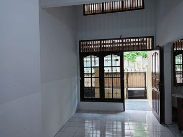 Rumah Disewakan Di Pancoran Bisa Kantor, Dekat Gatsu, Cawang dan Tebet