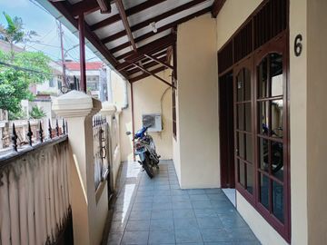 Rumah Disewakan Di Pancoran Bisa Kantor, Dekat Gatsu, Cawang dan Tebet