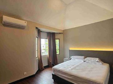 Townhouse Modern Full Furnished Taman Paris Lippo Utara