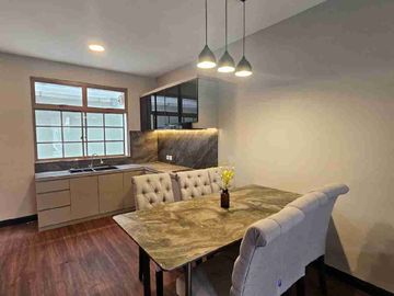 Townhouse Modern Full Furnished Taman Paris Lippo Utara