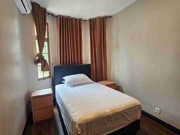 Townhouse Modern Full Furnished Taman Paris Lippo Utara