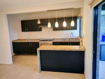 Casa en Venta en Zibatá | Amplio Jardín de 60m², Roof Garden