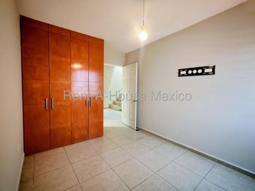 Casa en Venta en Zibatá | Amplio Jardín de 60m², Roof Garden