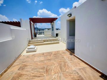 Casa en Venta en Zibatá | Amplio Jardín de 60m², Roof Garden