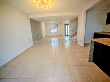 Casa en Venta en Zibatá | Amplio Jardín de 60m², Roof Garden