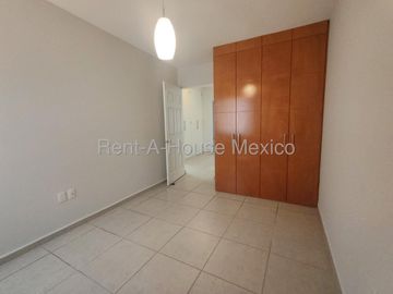 Casa en Venta en Zibatá | Amplio Jardín de 60m², Roof Garden
