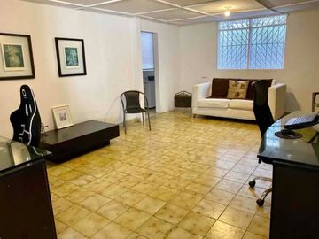 SE VENDE HERMOSA CASA