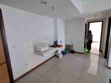 DISEWA CEPAT APARTEMEN M-Town Signature 2 BR Kosongan ada AC 3 tower Jefferson