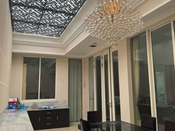 Rumah Minimalis Modern Di Perumahan Pakuwon Indah Surabaya Barat