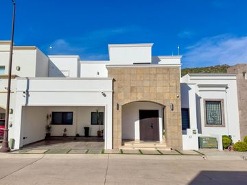 CASA EN VENTA EN LA PALOMA RESIDENCIAL, HERMOSILLO SONORA