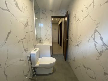 For Sale 4 Storey Modern Townhouse in Teachers Village, Q.C. KSA
