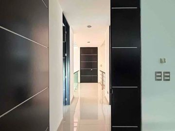 🏡 CASA EN RENTA EN PRIVADA RESIDENCIAL ALTABRISA | TOTALMENTE AMUEBLADA Y EQUIPADA, ZONA NORTE . CON FÁCIL ACCESO A PERIFÉRICO.